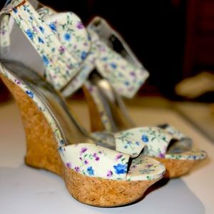 7.5 floral wedges espadrilles.